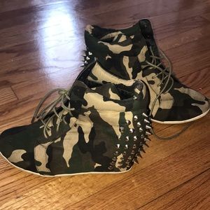 Gojan wedge camaflouge shoes